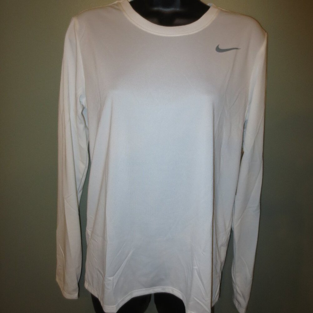 The Nike Tee Women's Long Sleeve Shirt - White DV7311-100 Sizes :  XS to XXL NWT